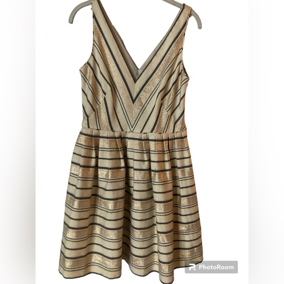 🔥NWOT  J CREW EVERYTHING DRESS - Picture 2 of 9